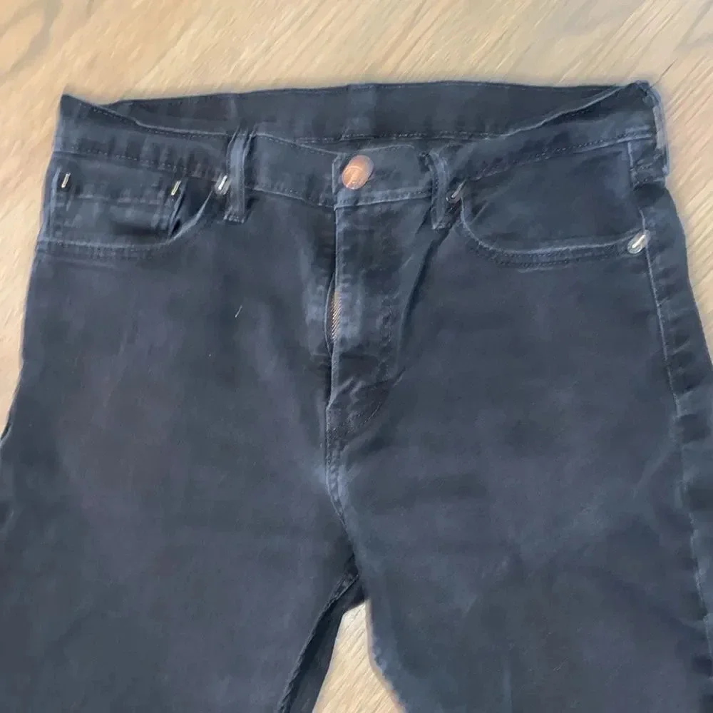 Levi’s straight jeans